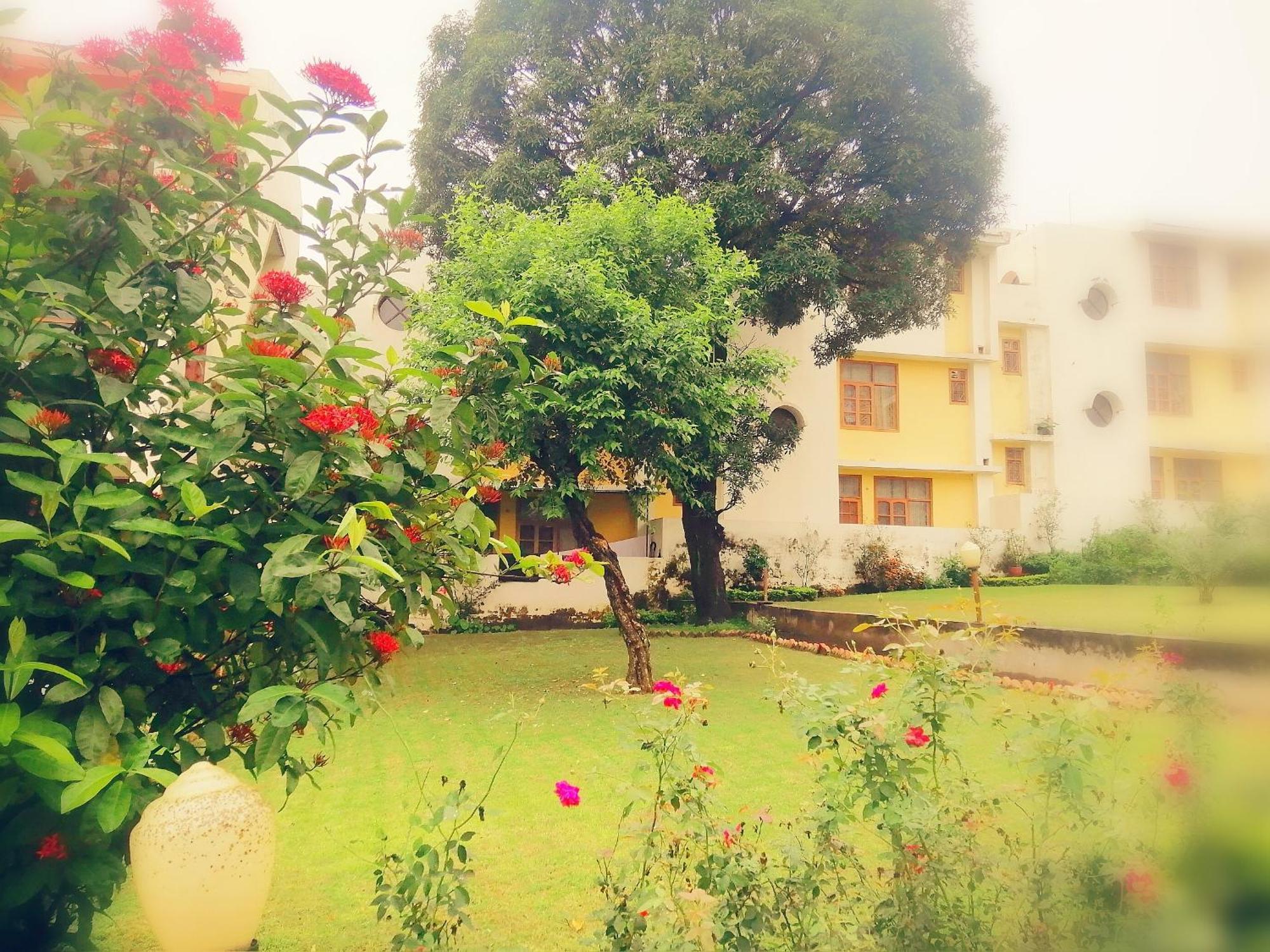 Ganga Vatika Boutique Hotel, Rishīkesh Екстериор снимка