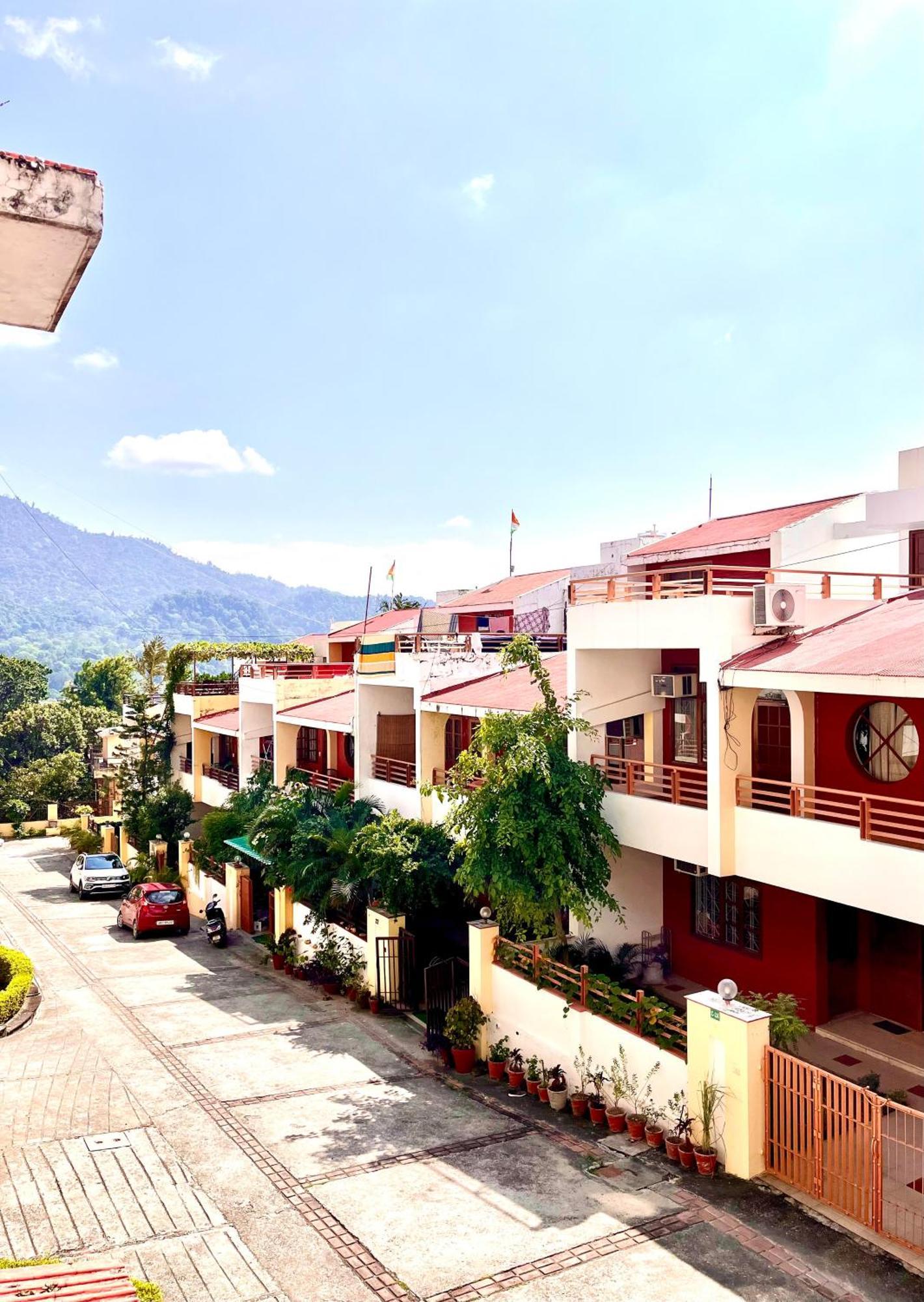 Ganga Vatika Boutique Hotel, Rishīkesh Екстериор снимка